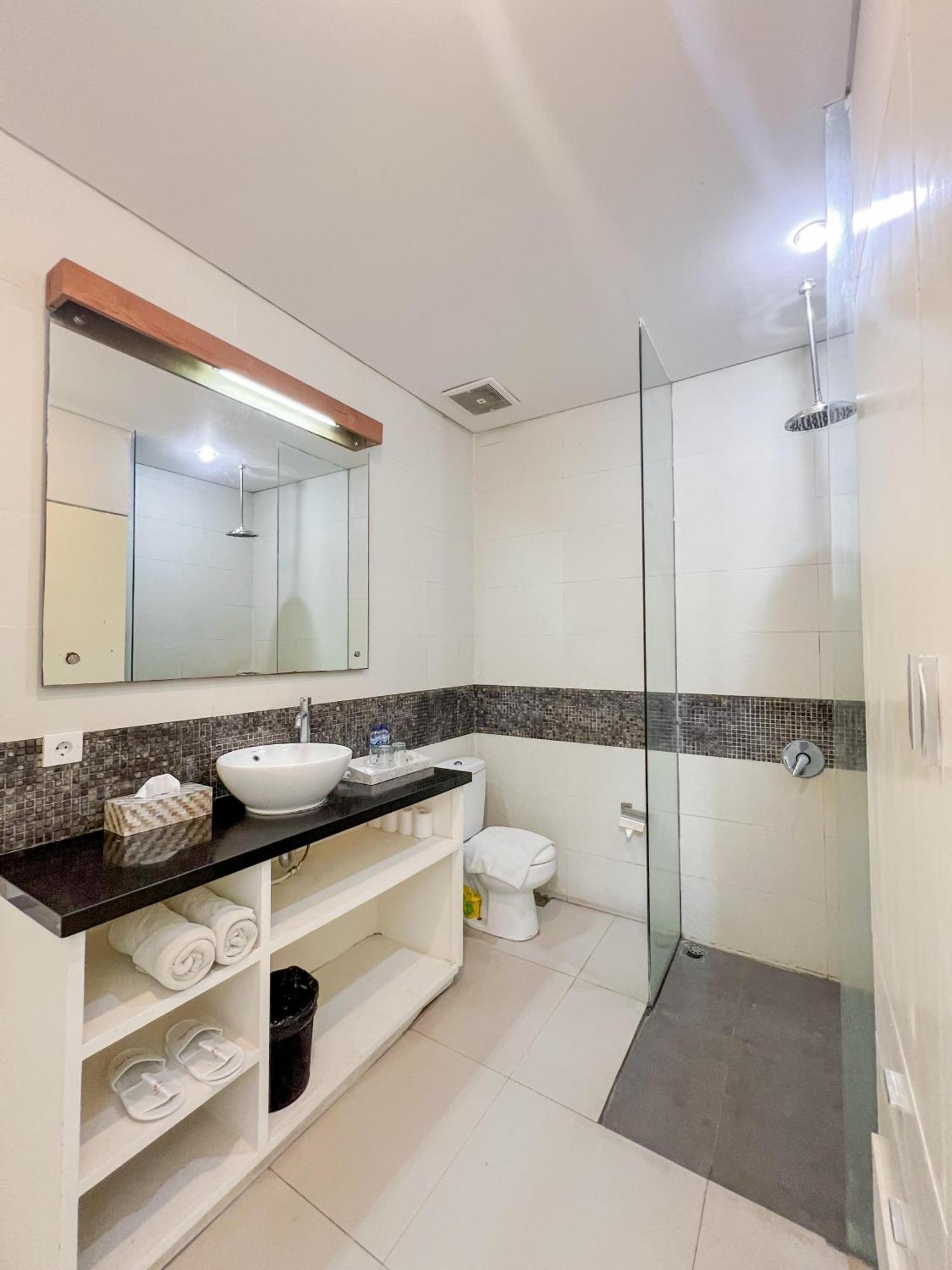 Apple Suite Kerobokan Exterior foto